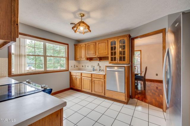 23075 Montego Bay Road, Abingdon, VA 24211
