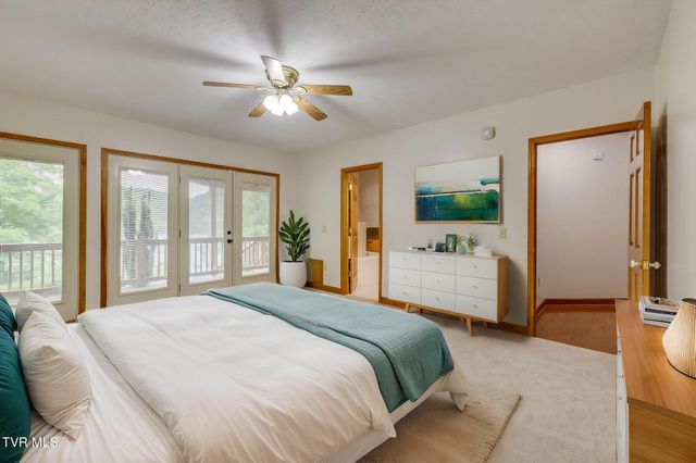 23075 Montego Bay Road, Abingdon, VA 24211