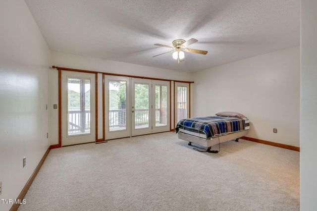 23075 Montego Bay Road, Abingdon, VA 24211