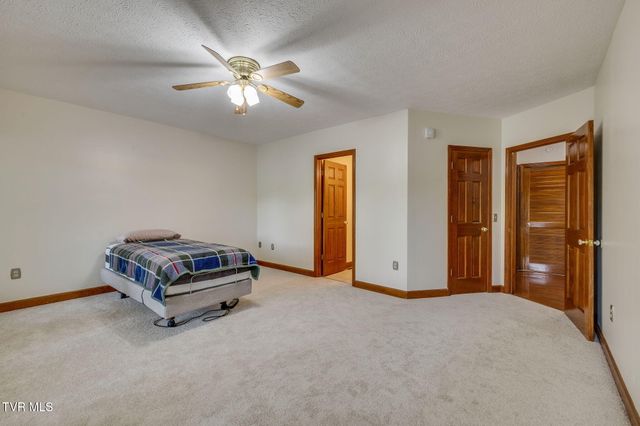 23075 Montego Bay Road, Abingdon, VA 24211