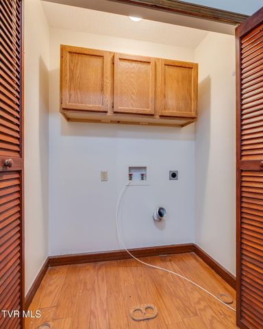23075 Montego Bay Road, Abingdon, VA 24211