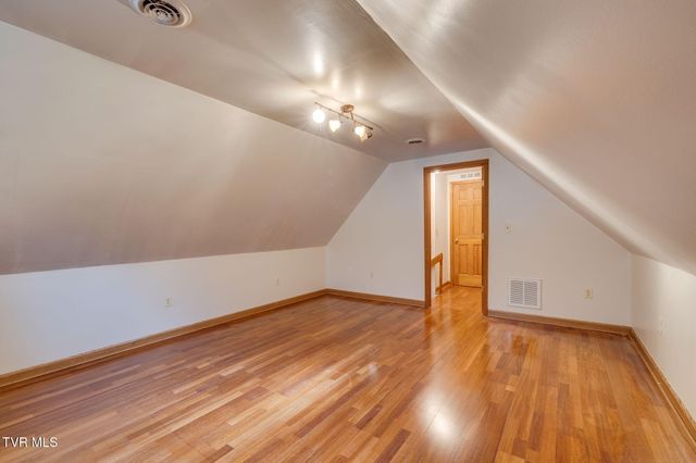 23075 Montego Bay Road, Abingdon, VA 24211