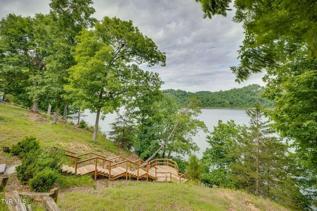 23075 Montego Bay Road, Abingdon, VA 24211