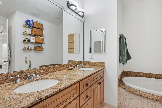 4531 Artesa Way S, Palm Beach Gardens, FL 33418