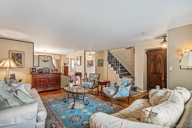3850 Hillcrest Avenue, Douglaston, NY 11363