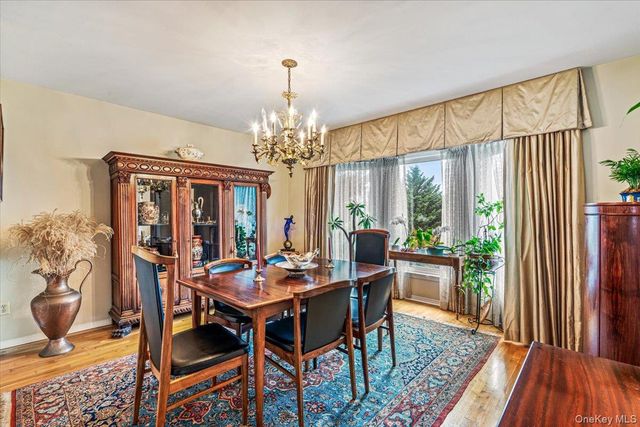 3850 Hillcrest Avenue, Douglaston, NY 11363
