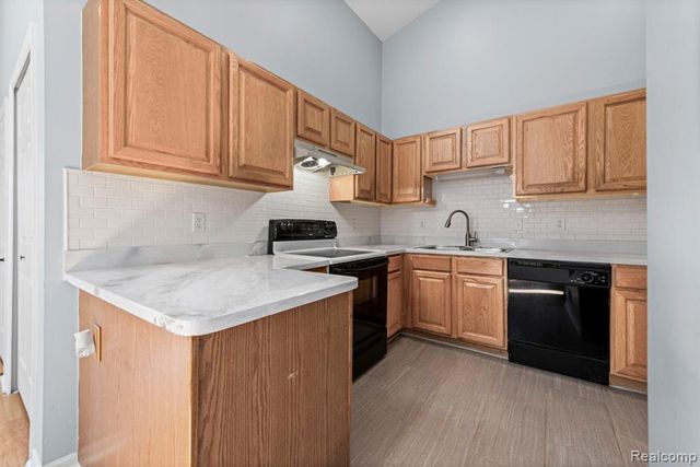 23362 Stromp Court, Trenton, MI 48183