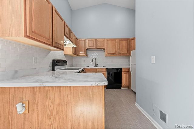 23362 Stromp Court, Trenton, MI 48183