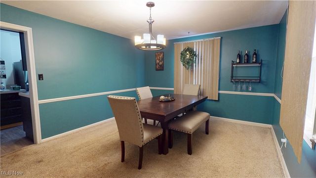 20623 Randolph Pky, Highland Hills, OH 44122