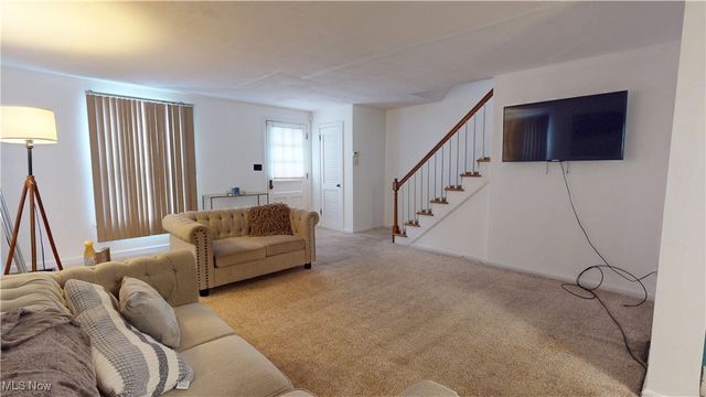 20623 Randolph Pky, Highland Hills, OH 44122