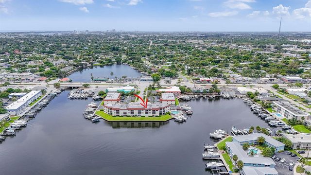 313 LAKE Circle 311, North Palm Beach, FL 33408