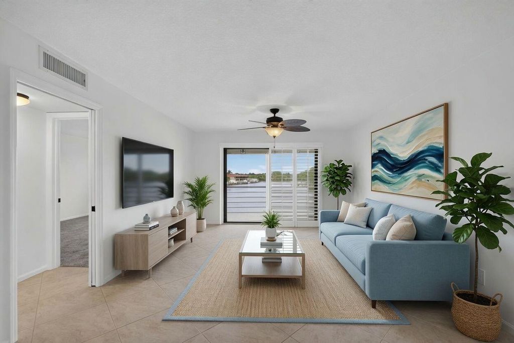 313 LAKE Circle 311, North Palm Beach, FL 33408