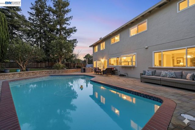 4823 Pipit Court, Pleasanton, CA 94566