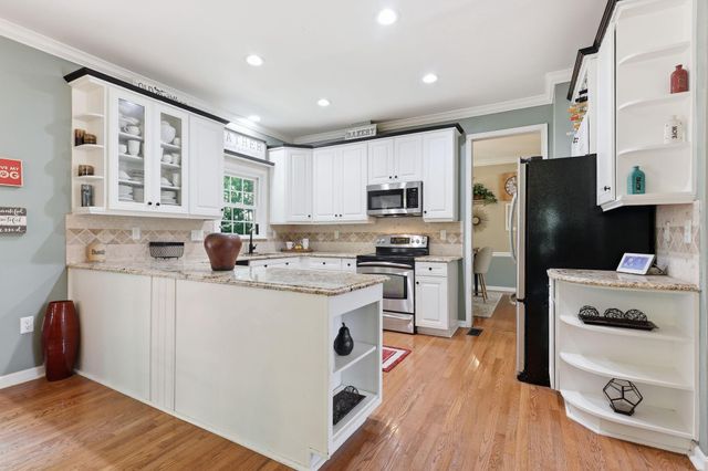12585 CRICKET LN, Woodbridge, VA 22192