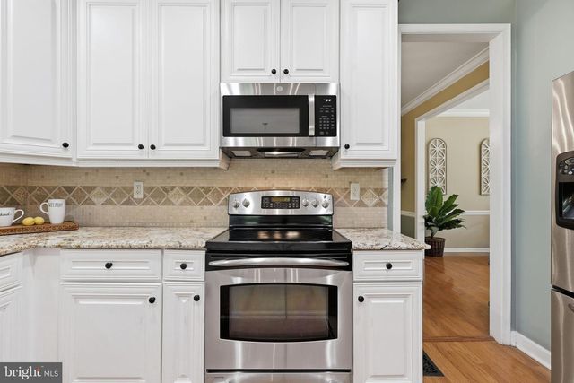 12585 CRICKET LN, Woodbridge, VA 22192