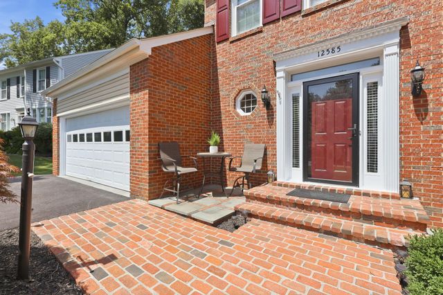 12585 CRICKET LN, Woodbridge, VA 22192