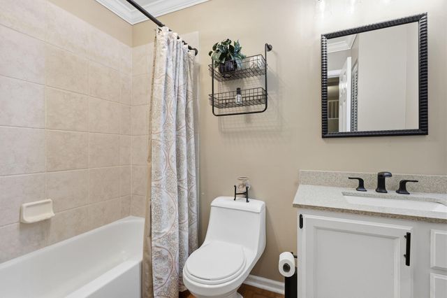 12585 CRICKET LN, Woodbridge, VA 22192
