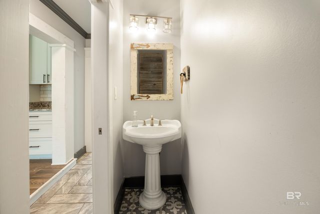 27475 County Road 20, Elberta, AL 36530