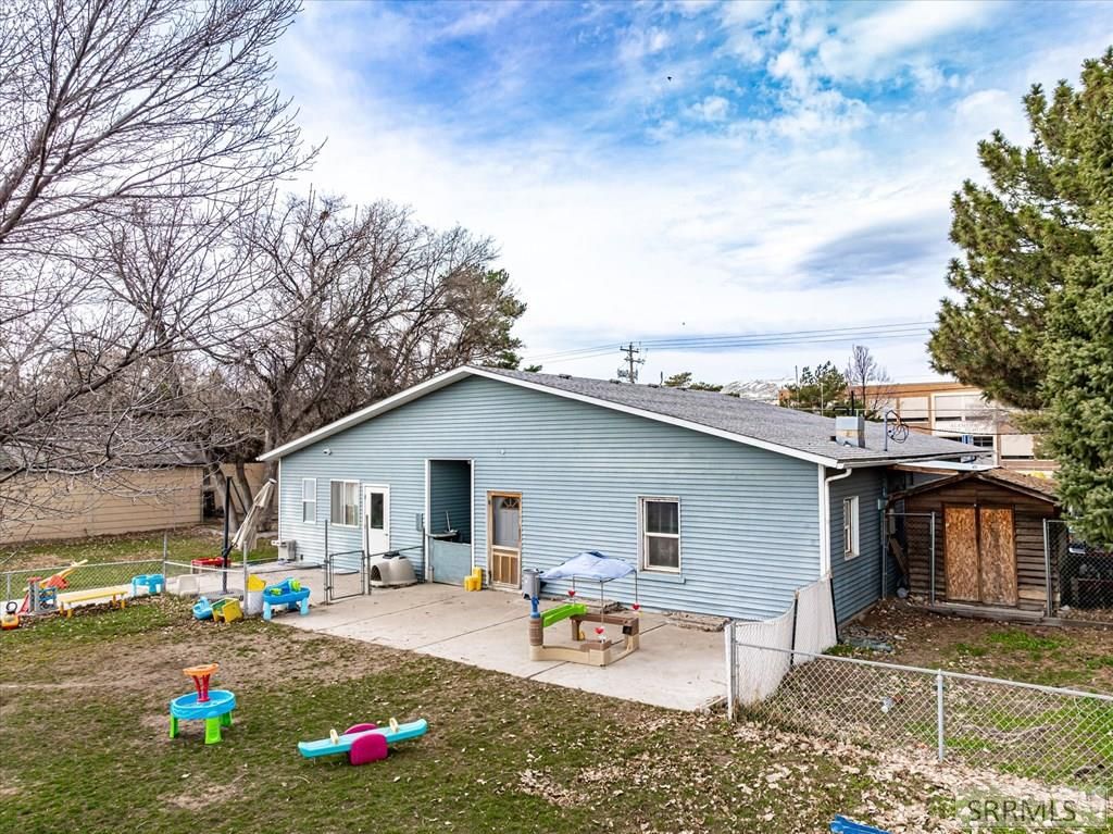 Image 12 of property listing at 844 Mckinley Avenue, Pocatello, ID 83201