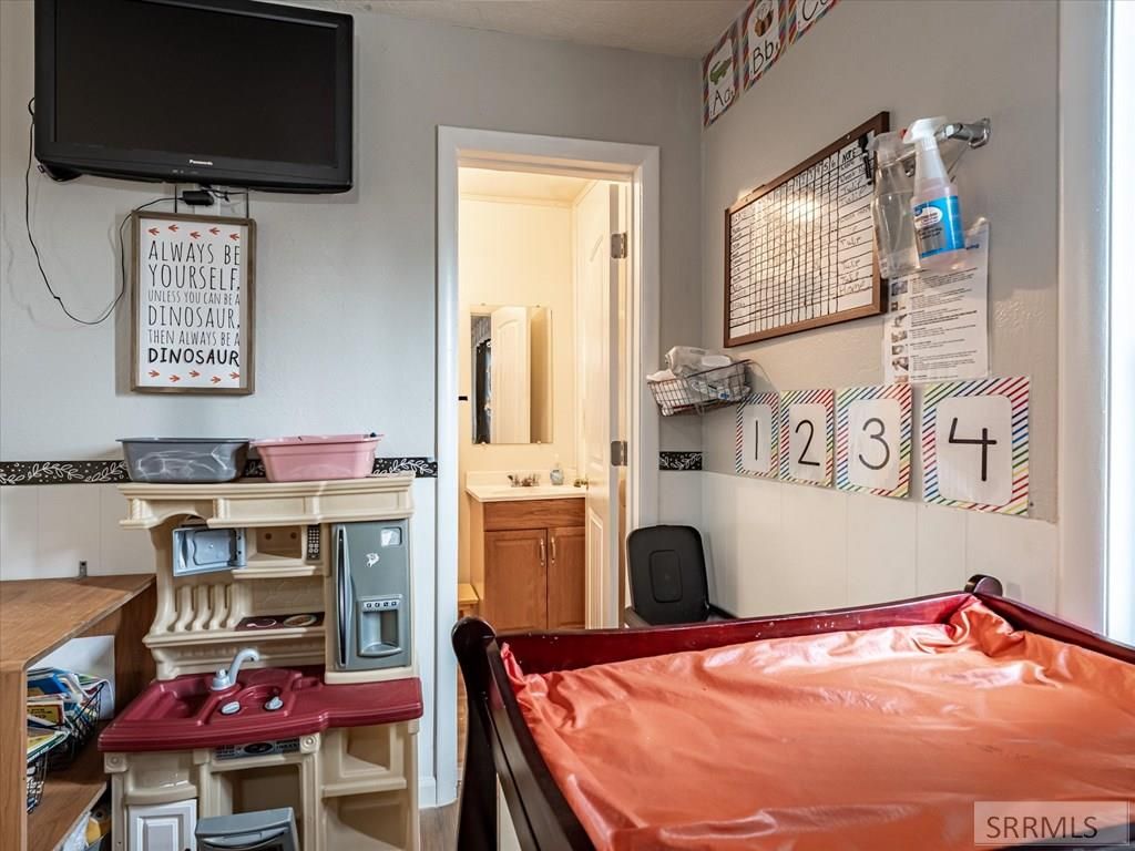 Image 35 of property listing at 844 Mckinley Avenue, Pocatello, ID 83201