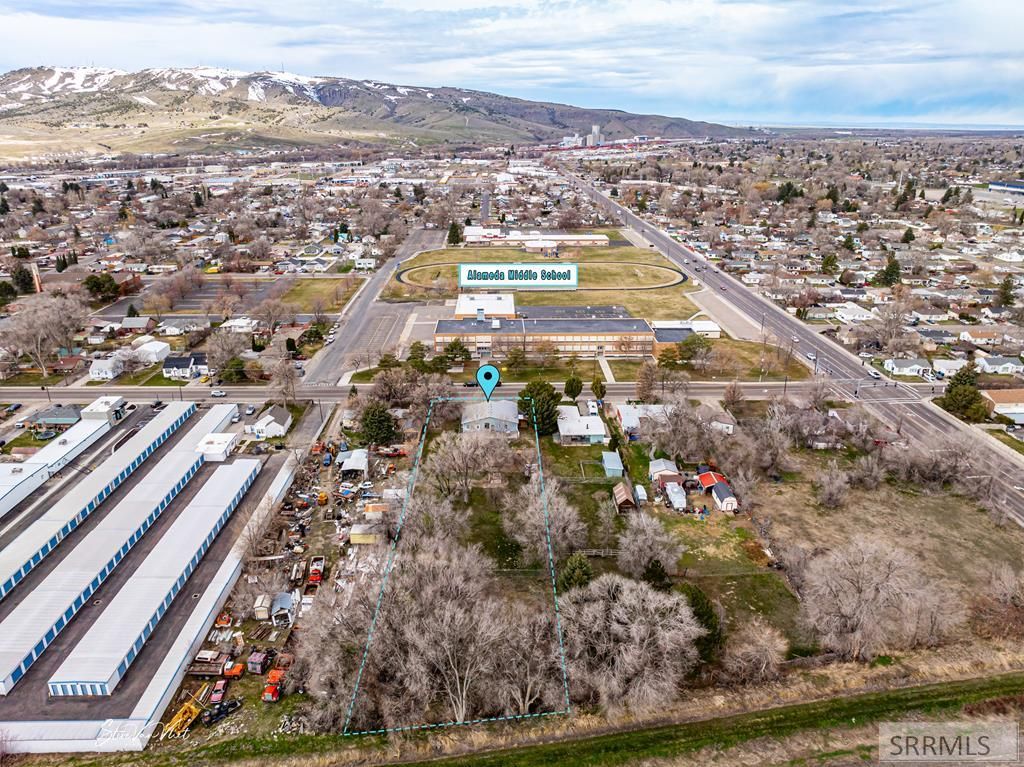 Image 4 of property listing at 844 Mckinley Avenue, Pocatello, ID 83201