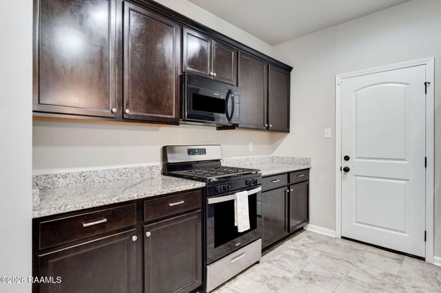 313 Burndap Way, Lafayette, LA 70507