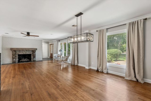 356 WARING RD, Memphis, TN 38117