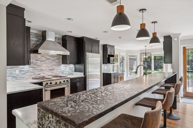 356 WARING RD, Memphis, TN 38117