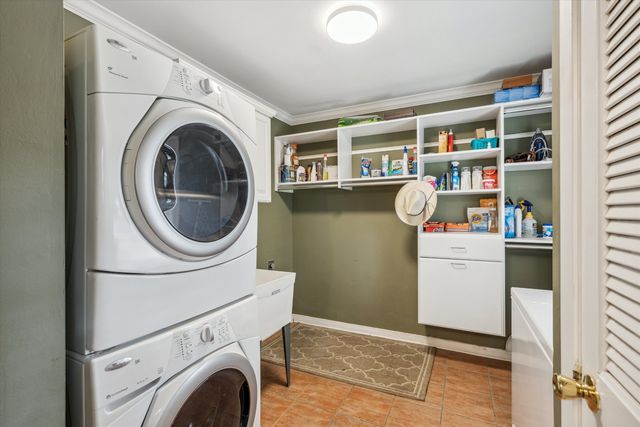 356 WARING RD, Memphis, TN 38117