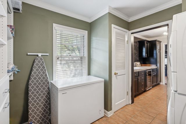 356 WARING RD, Memphis, TN 38117