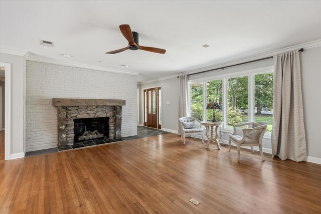 356 WARING RD, Memphis, TN 38117