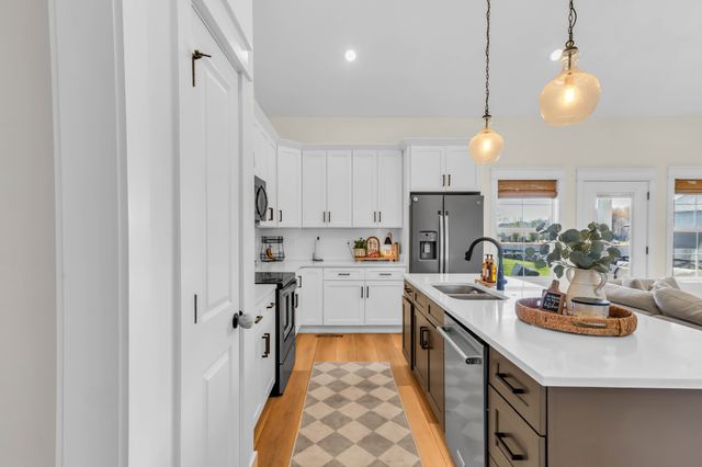 733 Jackson Rd, Portland, TN 37148