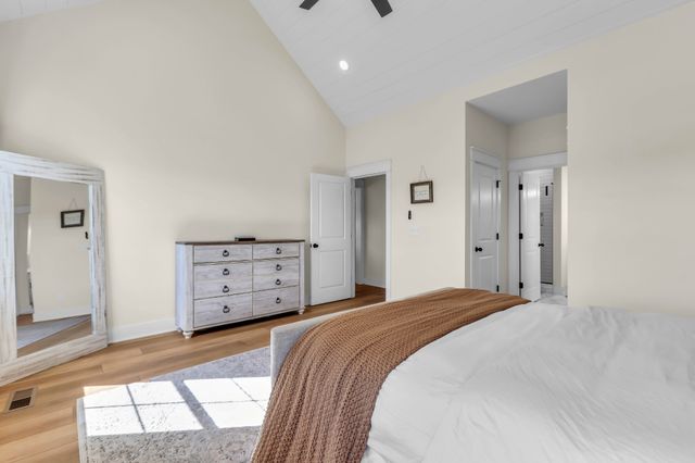 733 Jackson Rd, Portland, TN 37148