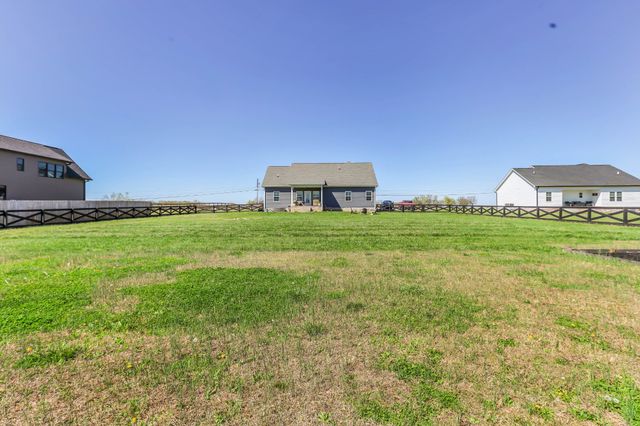 733 Jackson Rd, Portland, TN 37148