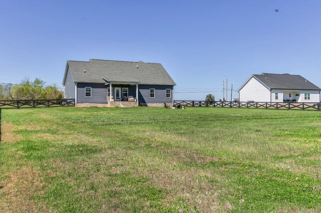733 Jackson Rd, Portland, TN 37148