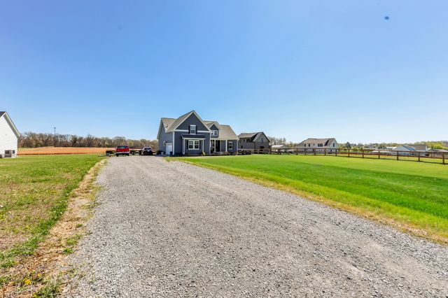 733 Jackson Rd, Portland, TN 37148