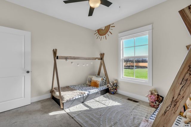 733 Jackson Rd, Portland, TN 37148