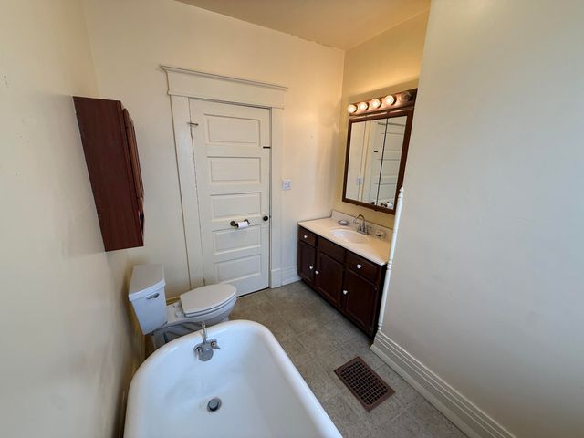 672 Higgins Avenue, Paris, KY 40361