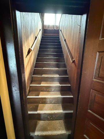 672 Higgins Avenue, Paris, KY 40361