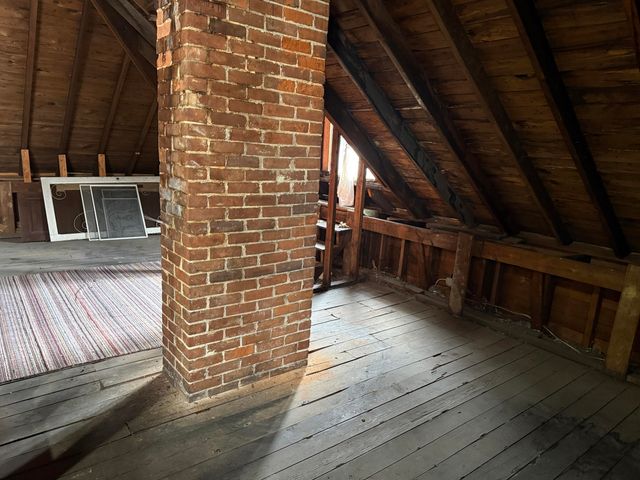 672 Higgins Avenue, Paris, KY 40361