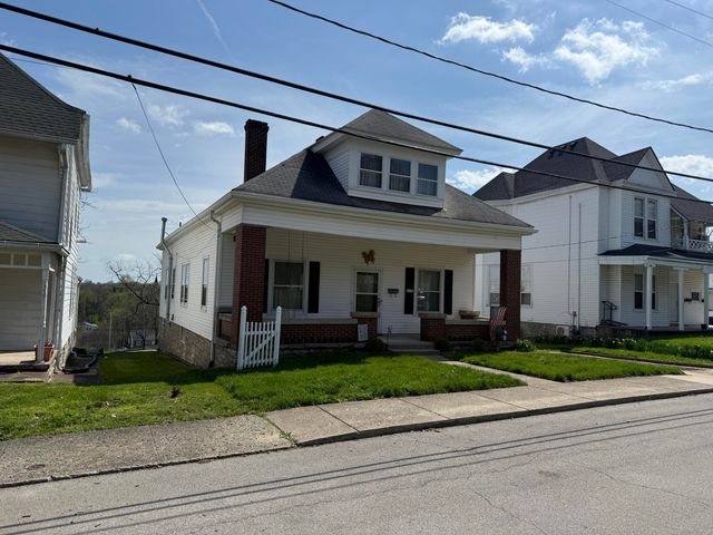 672 Higgins Avenue, Paris, KY 40361