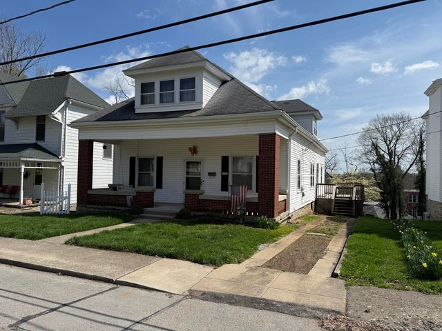 672 Higgins Avenue, Paris, KY 40361