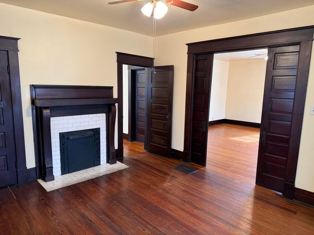 672 Higgins Avenue, Paris, KY 40361