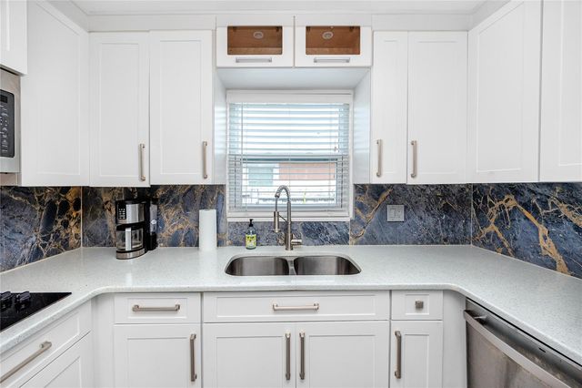 6210 4TH AVENUE S, St Petersburg, FL 33707