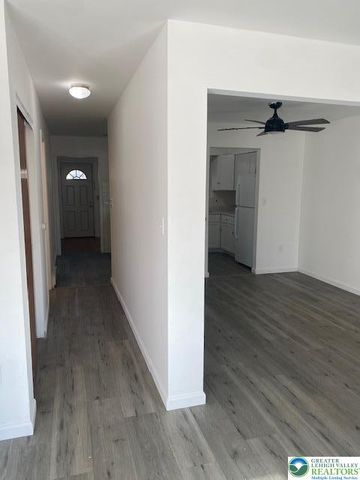 2731 Diane Boulevard, Hanover Twp, PA 18109