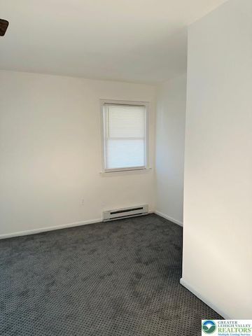 2731 Diane Boulevard, Hanover Twp, PA 18109