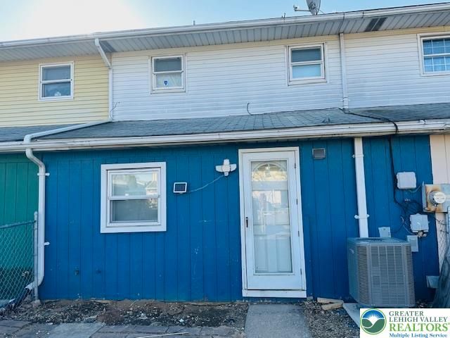 2731 Diane Boulevard, Hanover Twp, PA 18109