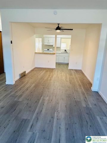 2731 Diane Boulevard, Hanover Twp, PA 18109