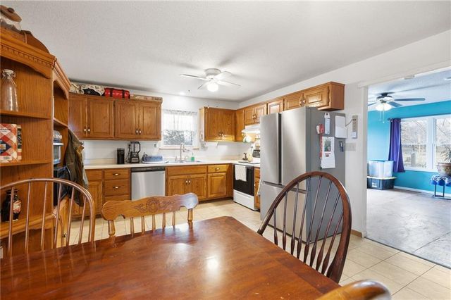 120 NW 191 Road, Warrensburg, MO 64093