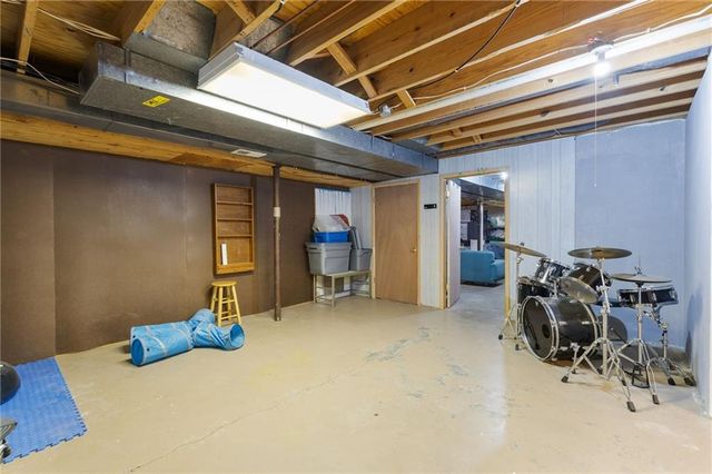 120 NW 191 Road, Warrensburg, MO 64093